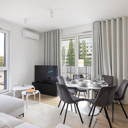 2-bedroom Modern On Domaniewska Street | Mokotow | * Varsóvia