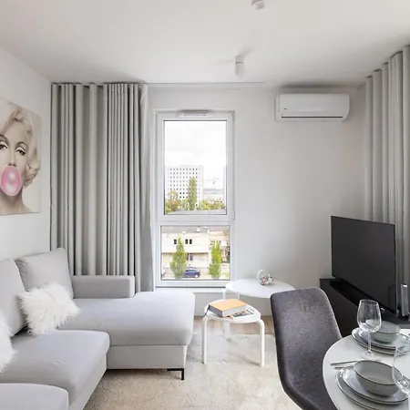 2-bedroom Modern On Domaniewska Street | Mokotow | Varsóvia