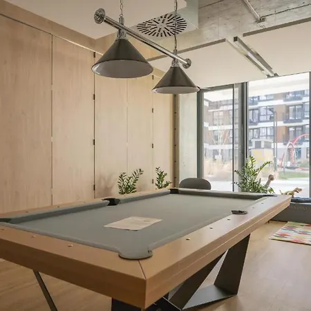 2-bedroom Modern On Domaniewska Street | Mokotow | Apartamento *