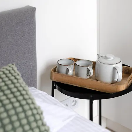 Apartamento 2-bedroom Modern On Domaniewska Street | Mokotow |